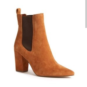 Steve Madden Chesnut Suede Boot